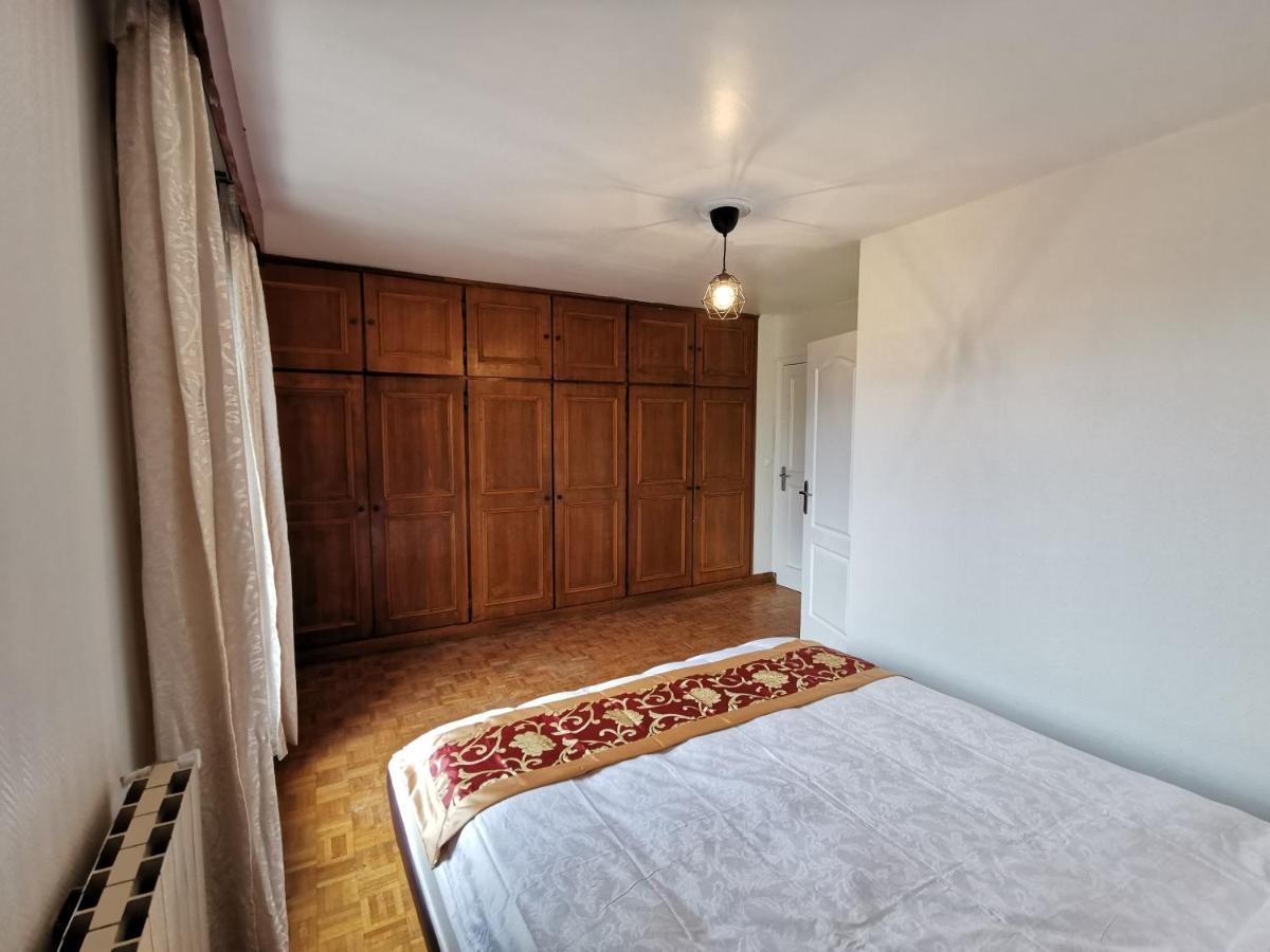 Bondy Chambre Luaran gambar
