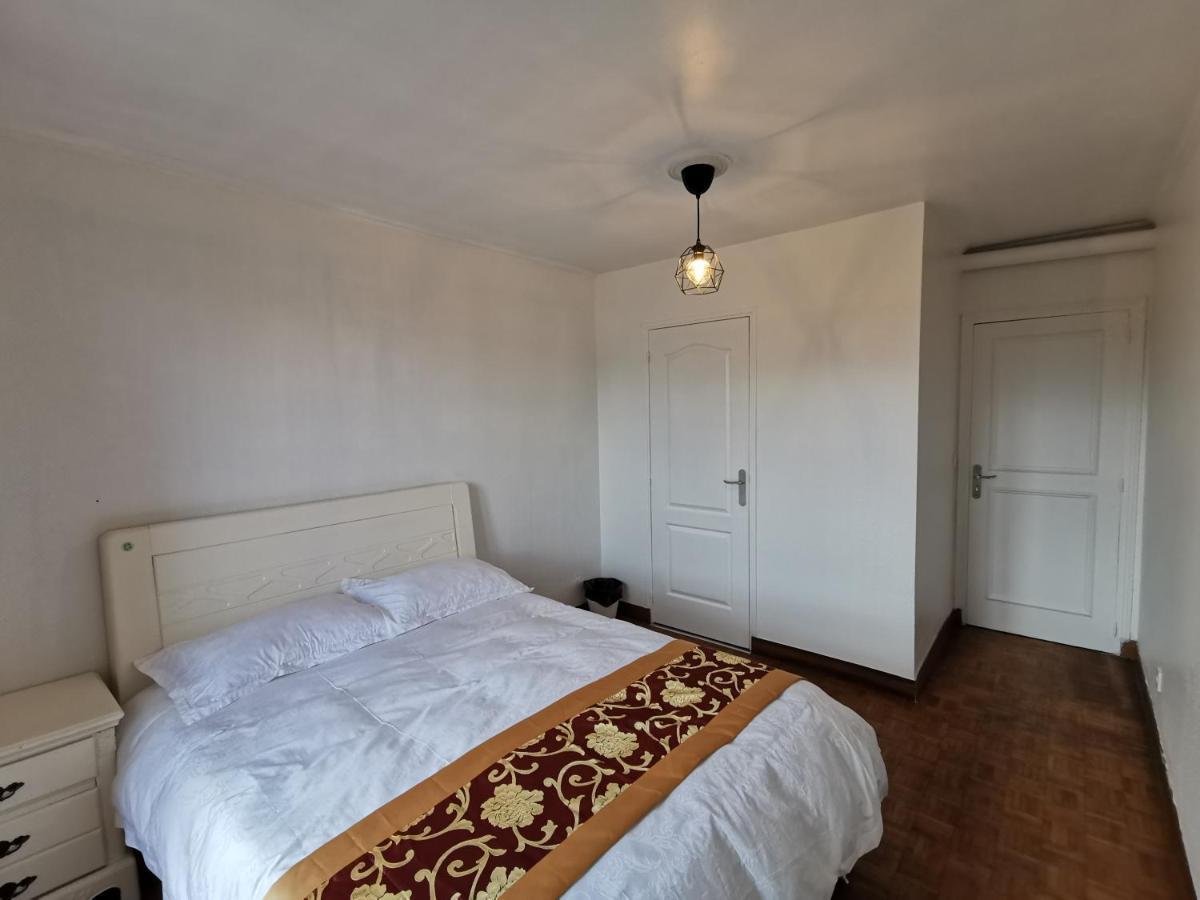 Bondy Chambre Luaran gambar