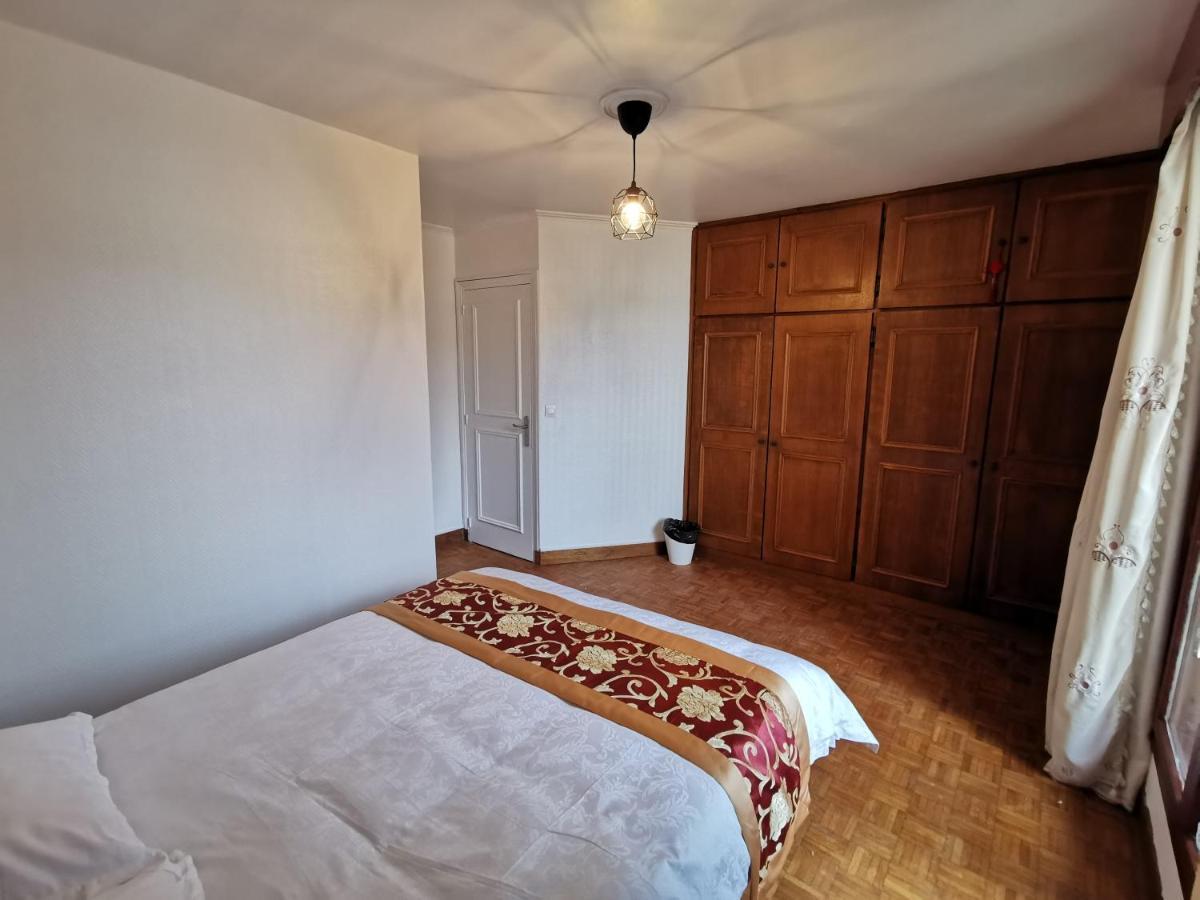 Bondy Chambre Luaran gambar