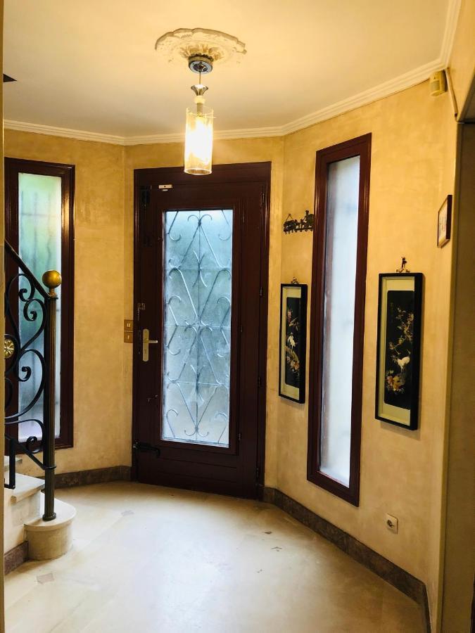 Bondy Chambre Luaran gambar